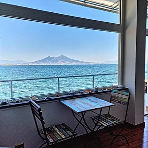 La Casa Sull’ Acqua Appartamento Napoli